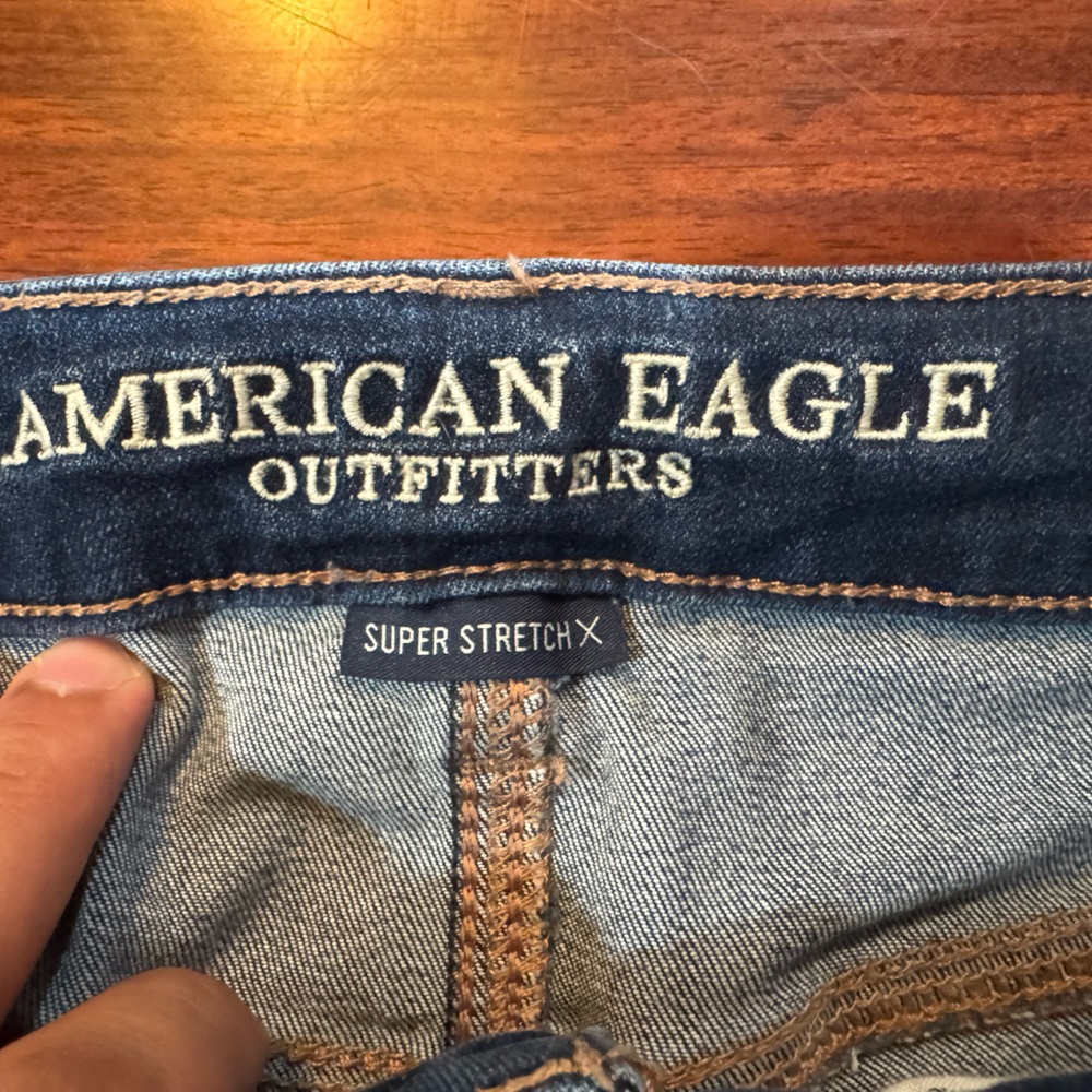 American Eagle Outfitters Dark Blue Distressed Skinny Jeans - Picture 3 of 5